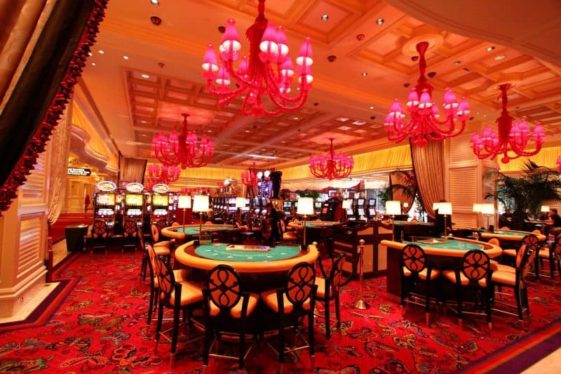 Poker Arenasında Kazanma Sanatı: Stratejik Oyunun Gizli Anahtarları